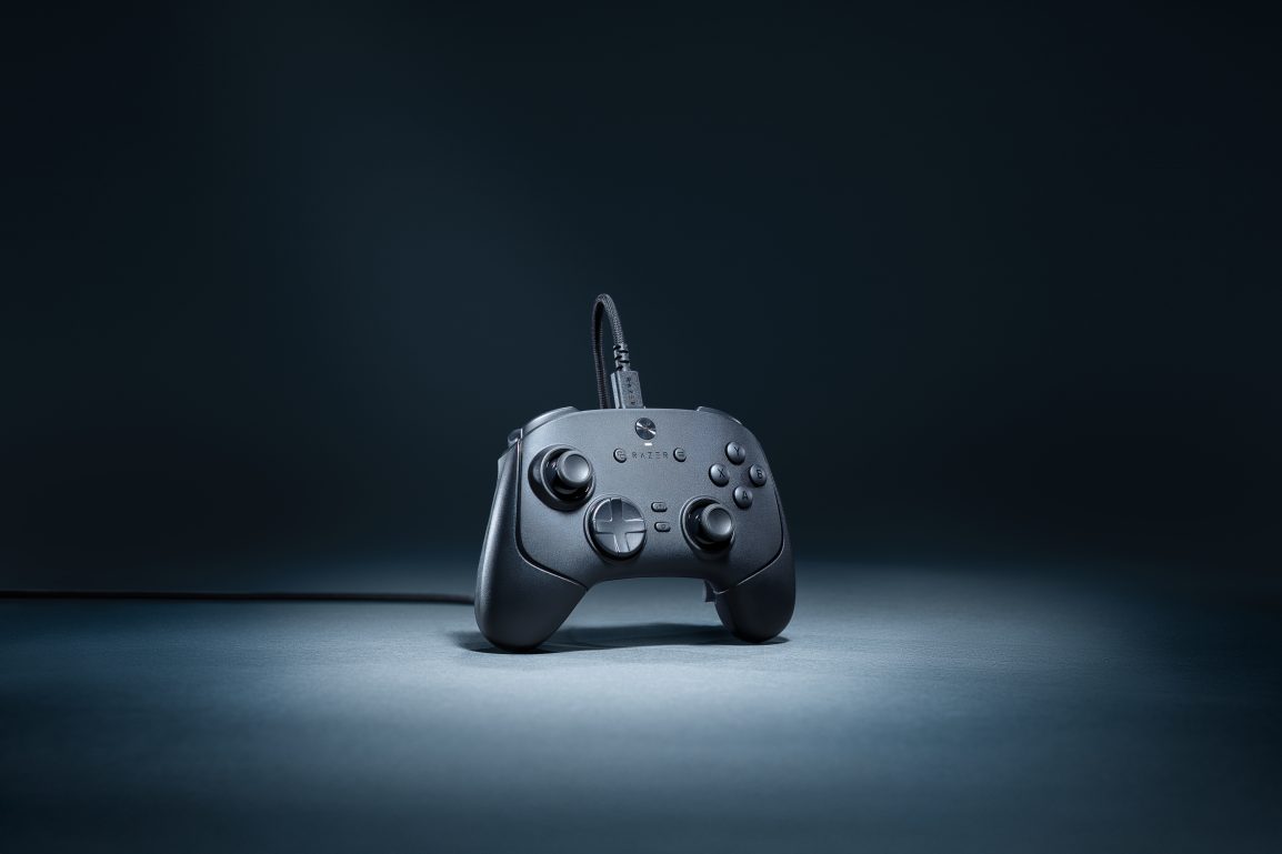 Razer Wolverine V3 Pro 8K PC (2)