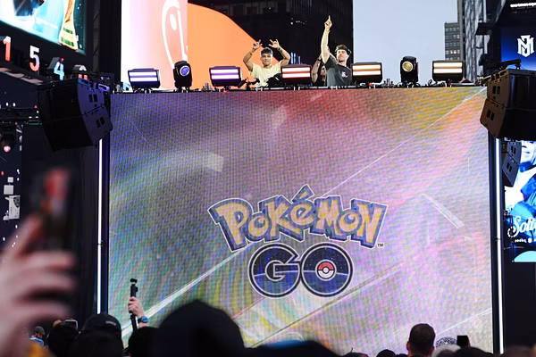 Pokémon GO célèbre son dixième anniversaire à Times Square